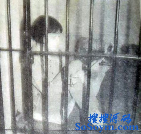 93���Ϻ�ĳ�׶�԰Ů����̰16��������